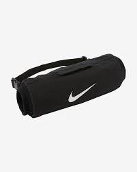 Nike Hand Warmer/ Manchon disponible en magasin seulement/available in store only.